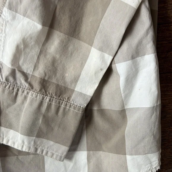 Bundle of button down long sleeve shirts boys 10/12 - Picture 5 of 5